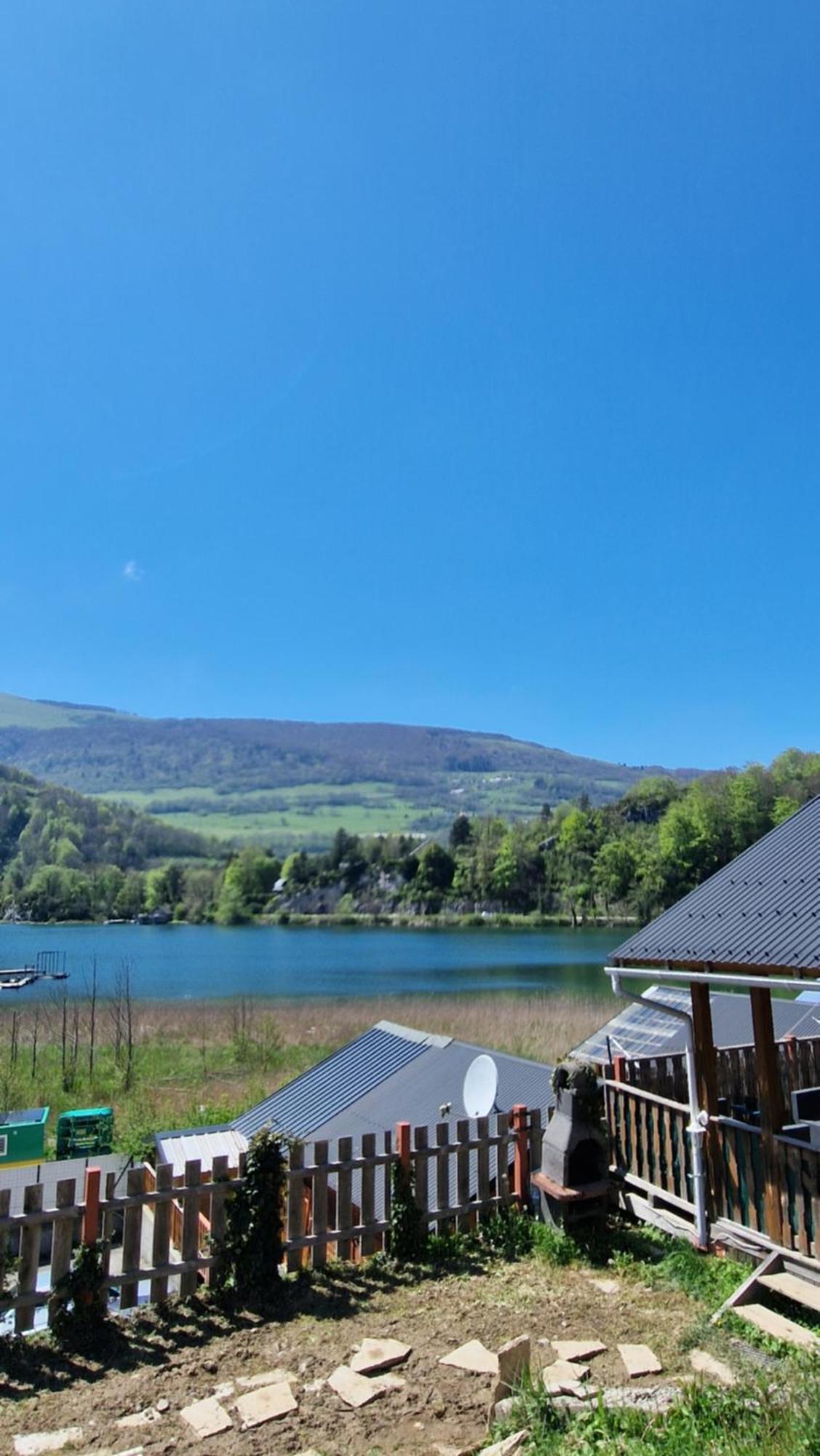 Chalet Bord De Lac Avec Piscine N2E Laffrey Esterno foto